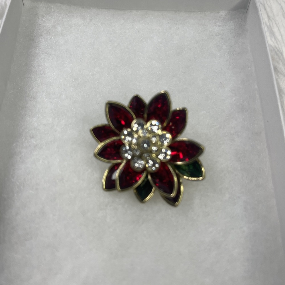 HEIDI DAUS "Festive Floral Poinsettia" (Christmas Holiday Plant) Petite Pin